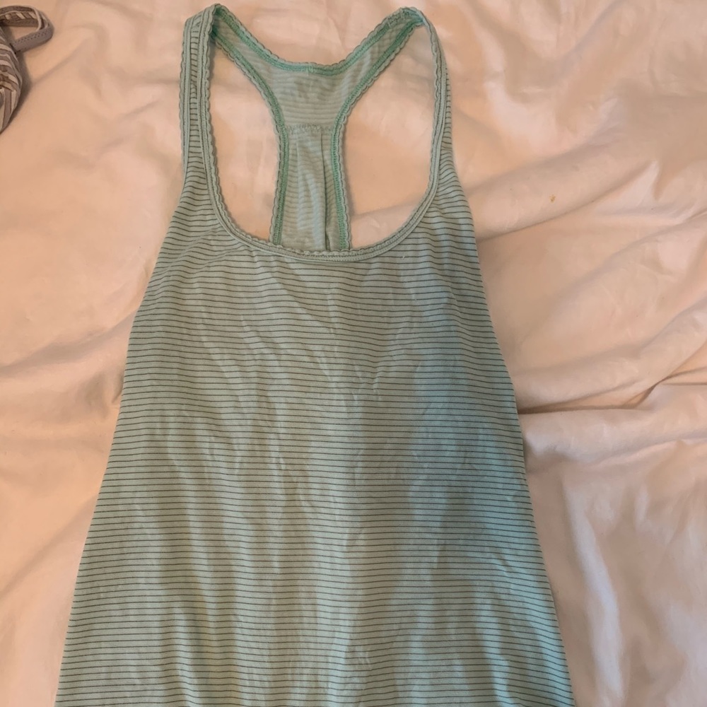 Lululemon flowy top